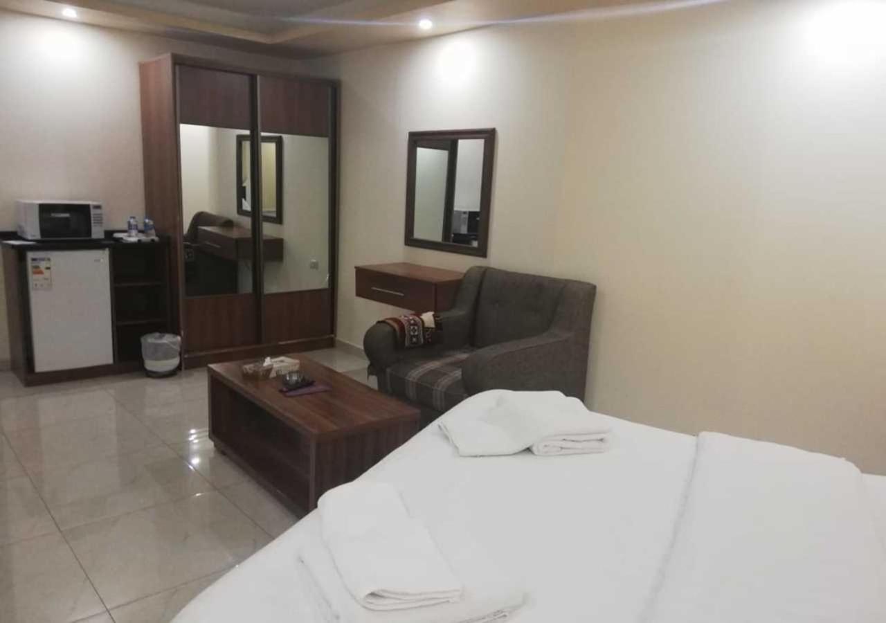 Shami Plaza Hotel Amman Bagian luar foto